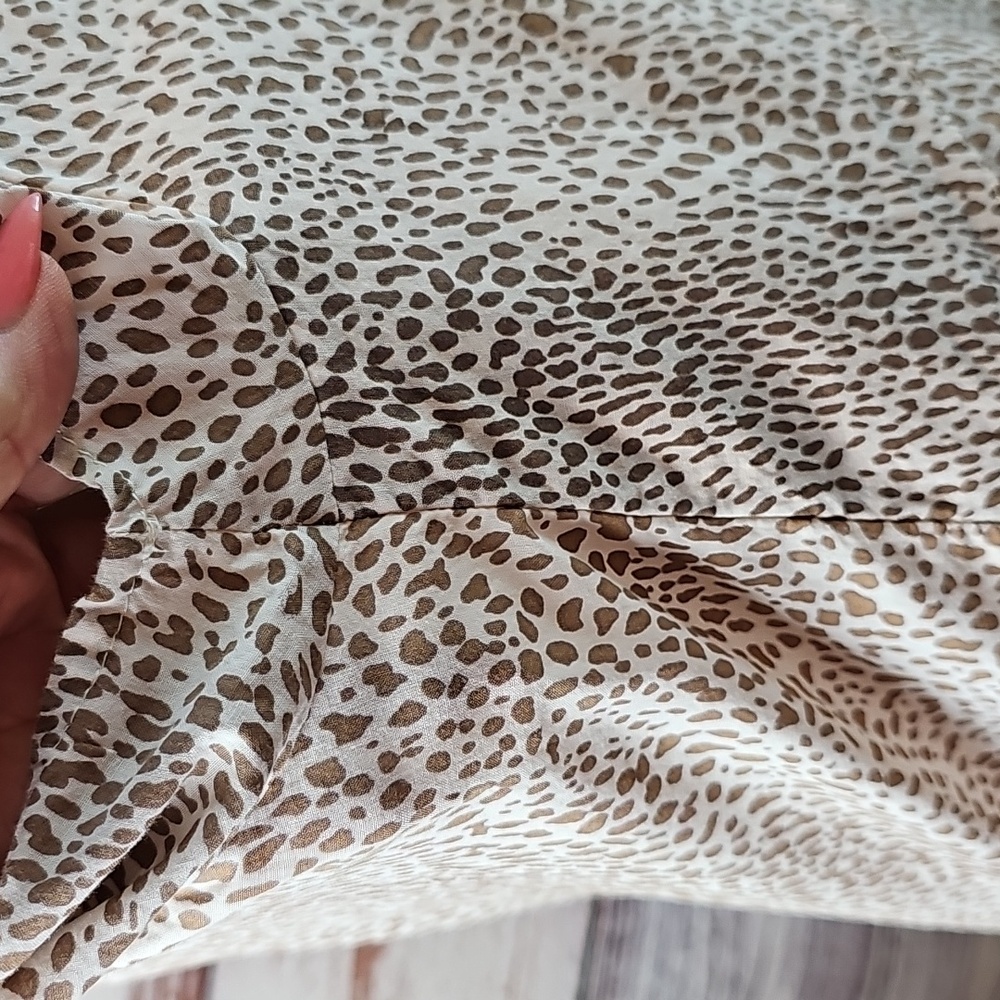 H&M LEOPARD PRINT SHORT SLEEVE TIERED PULLOVER TOP BLOUSE - Picture 5 of 13